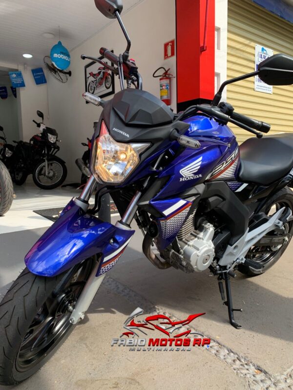 HONDA CB250F TWISTER CBS - Image 9