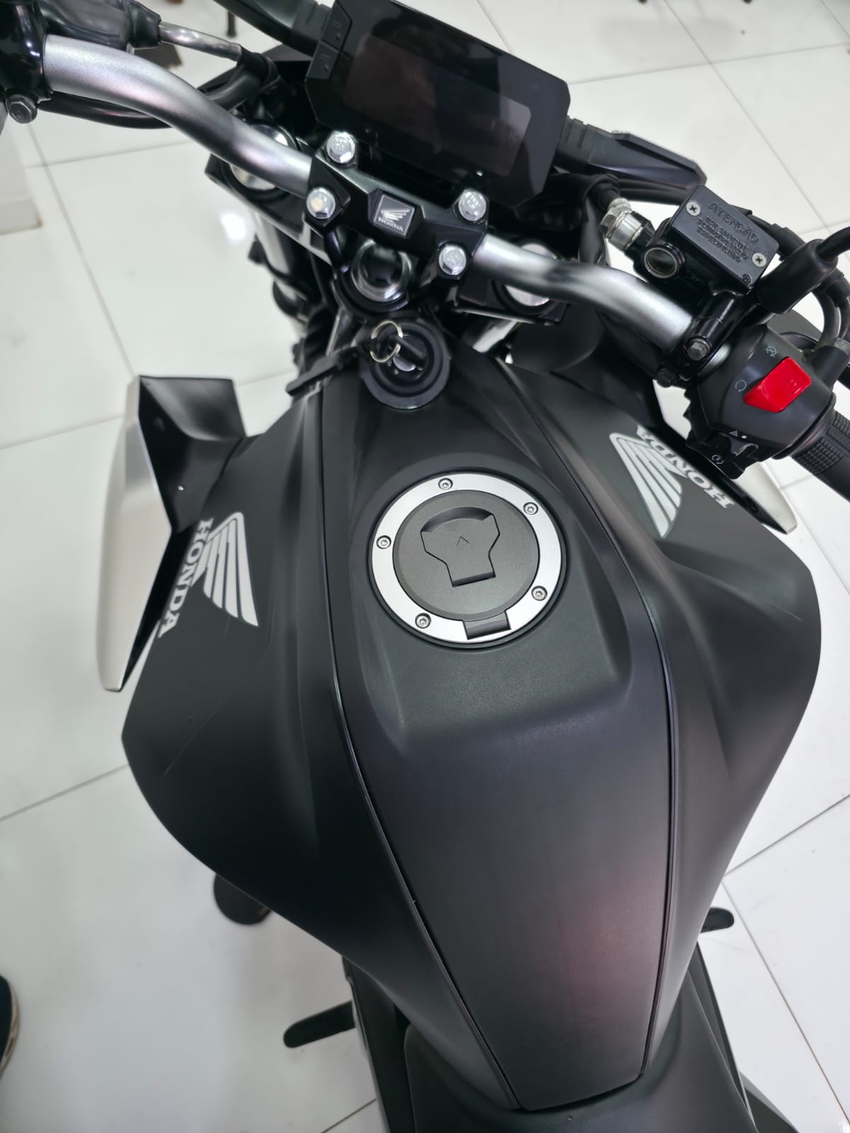 HONDA CB300F TWISTER CBS - Imagem 7